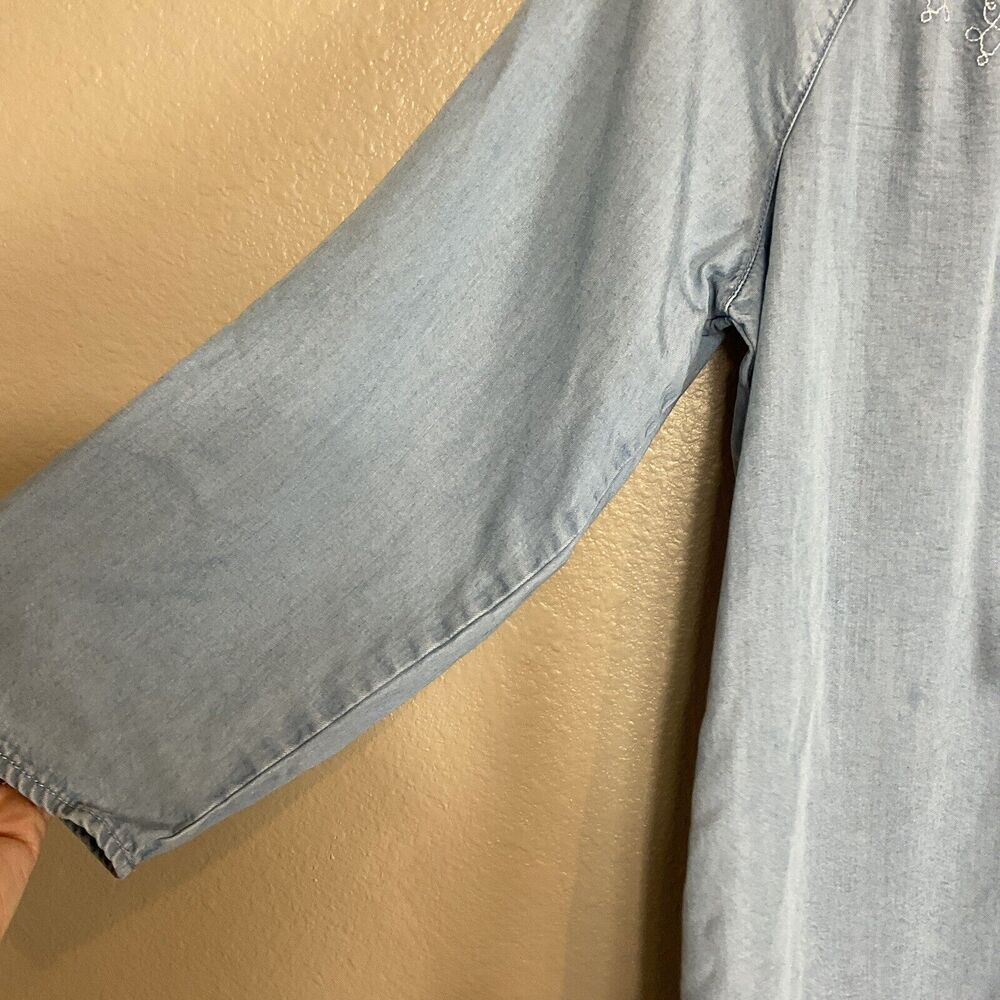 J Jill Denim Womens Chambray Embroidered Top Size M Blue Long Sleeve Tassel Boho - Picture 5 of 10